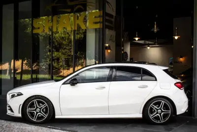 Mercedes-Benz A 180 2018 - 20900 EUR, 172353 km - AUTO.MOTO.pt - 172353km - foto 2 de 43