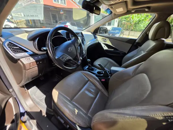 Hyundai Santa Fe 2014 - 14450 EUR, 205000 km - 205000km - foto 3 de 7