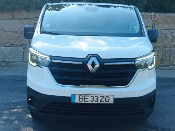 Renault Trafic 2023 - 22990 EUR, 96500 km - AUTO.MOTO.pt - 96500km - foto 4 de 16
