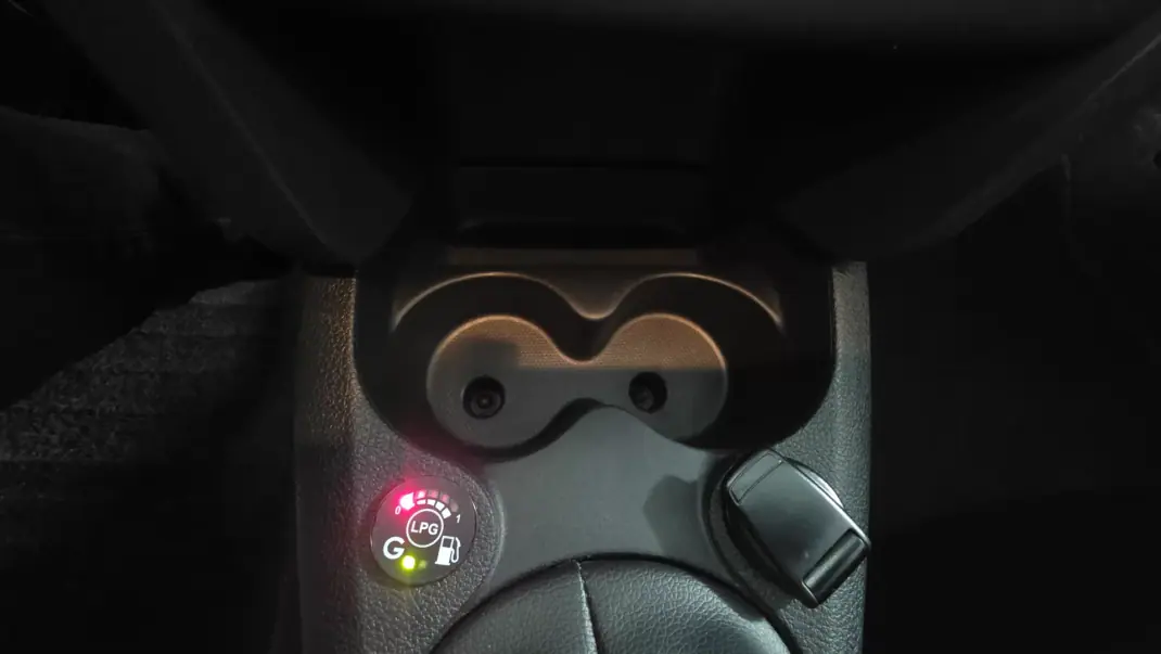 Dacia Sandero 2021 - 13990 EUR, 34000 km - AUTO.MOTO.pt - 34000km - foto 12 de 21