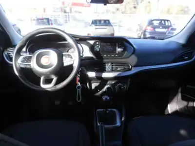 Fiat Tipo 2017 - 12900 EUR, 79826 km - AUTO.MOTO.pt - 79826km - foto 10 de 10