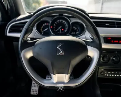 Citroën DS3 2014 - 7490 EUR, 94440 km - 94440km - foto 10 de 26