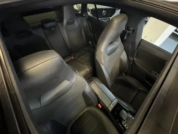 Mercedes-Benz CLA 180 2021 - 24990 EUR, 135000 km - AUTO.MOTO.pt - 135000km - foto 25 de 41