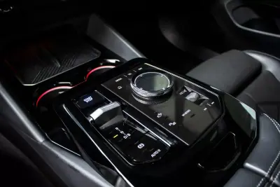 BMW i5 2023 - 74990 EUR, 17145 km - AUTO.MOTO.pt - 17145km - foto 29 de 60