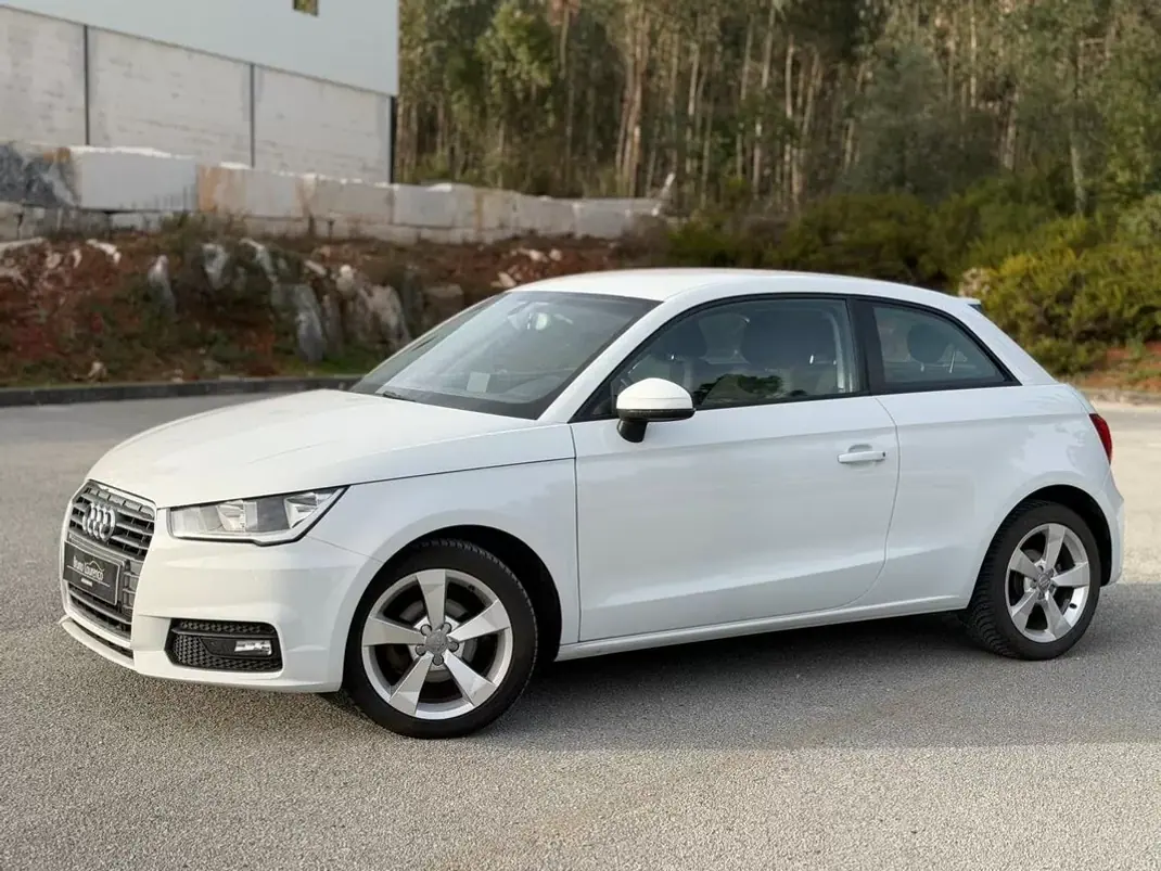 Audi A1 Sportback 2017 - 11900 EUR, 101200 km - 101200km - foto 15 de 20