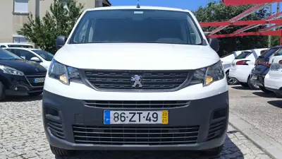 Peugeot Partner L2 1.5 Bluehdi 100CV 2020 - 13950 EUR, 124910 km - AUTO.MOTO.pt - 124910km - foto 2 de 8