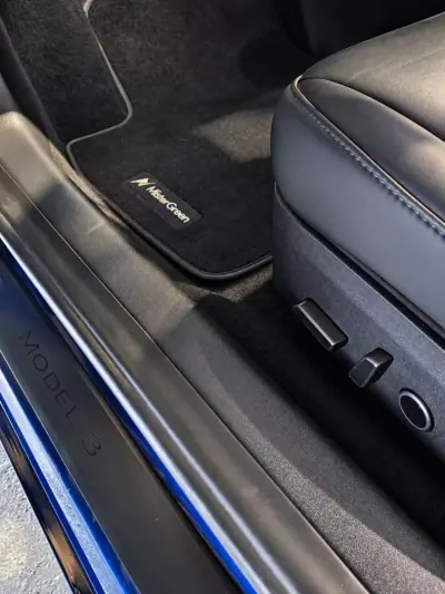 Tesla Model 3 2023 — foto 6 de 23