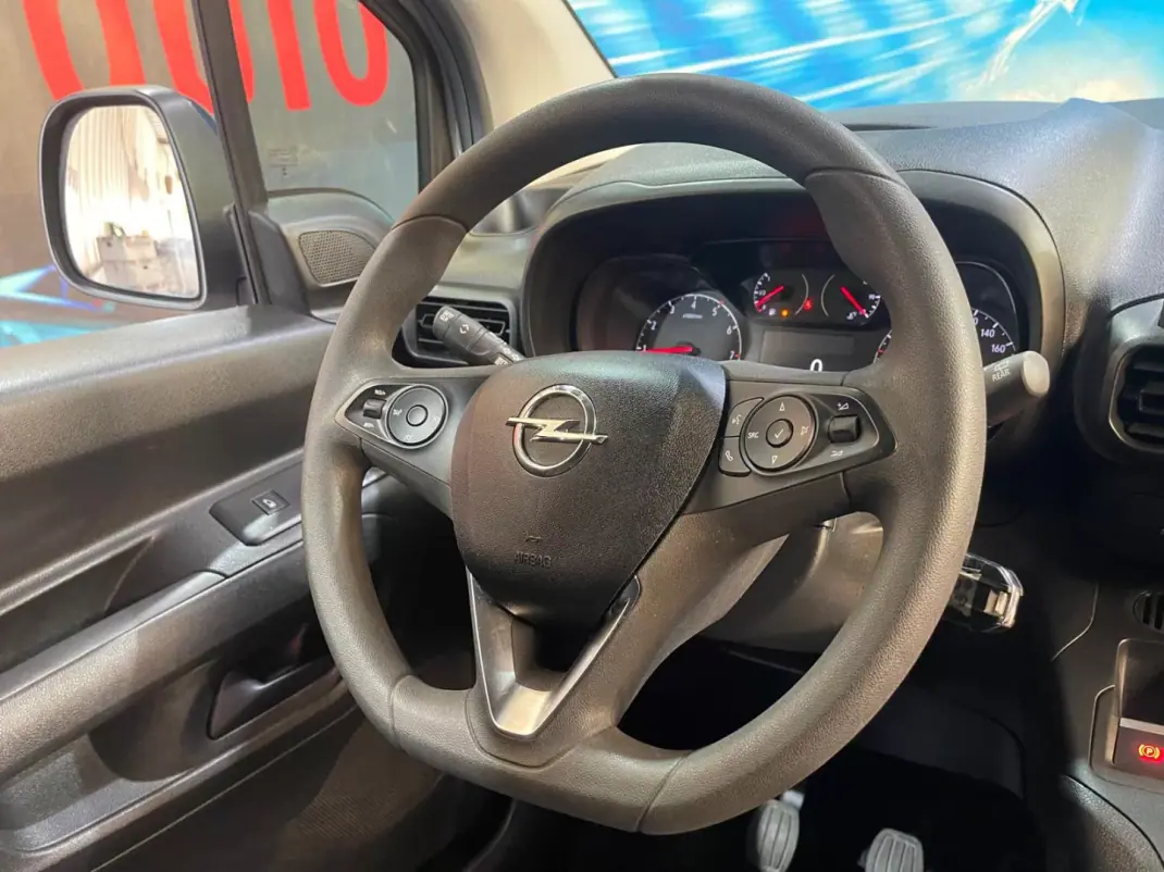 Opel COMBO 2023 - 16899 EUR, 23000 km - 23000km - foto 28 de 38