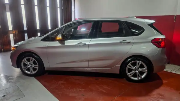 BMW 216 Active Tourer 2016 - 14890 EUR, 92637 km - AUTO.MOTO.pt - 92637km - foto 9 de 55