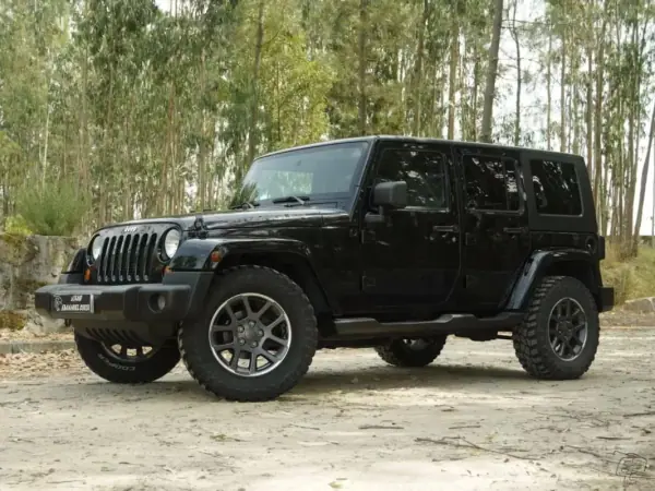 Jeep Wrangler Unlimited 2007 - 33800 EUR, 140826 km - AUTO.MOTO.pt - 140826km - foto 5 de 17