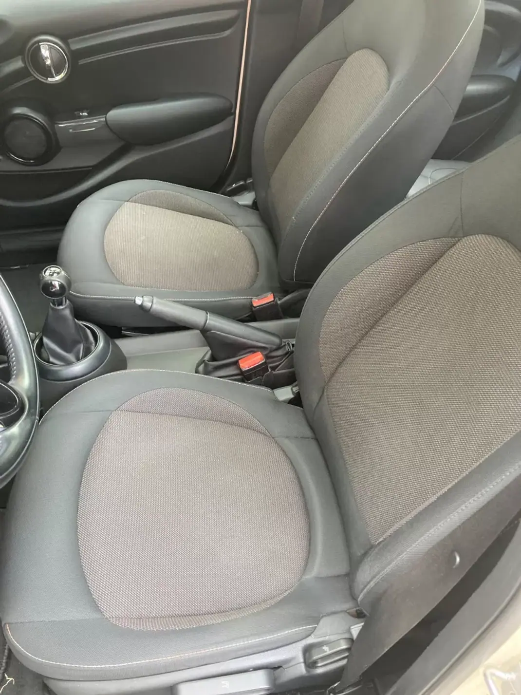 MINI One 2016 - 12990 EUR, 125600 km - AUTO.MOTO.pt - 125600km - foto 16 de 19
