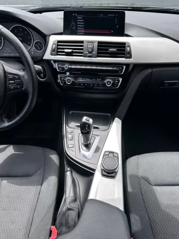 BMW 316 2015 - 12900 EUR, 260000 km - AUTO.MOTO.pt - 260000km - foto 38 de 45