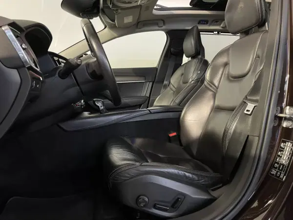 Volvo V90 Cross Country 2017 - 23500 EUR, 213000 km - AUTO.MOTO.pt - 213000km - foto 15 de 44