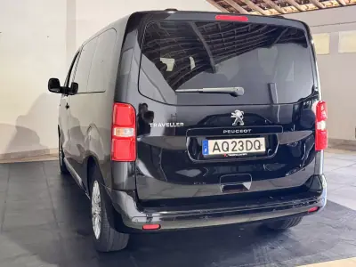 Peugeot Traveller 2022 - 29900 EUR, 103299 km - 103299km - foto 6 de 22