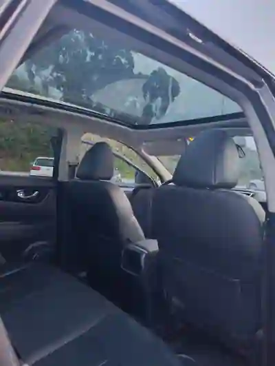 Nissan Qashqai 2015 - 15000 EUR, 137000 km - foto 4 de 6