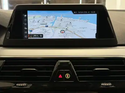 BMW 520 2018 - 24990 EUR, 153000 km - AUTO.MOTO.pt - 153000km - foto 33 de 52