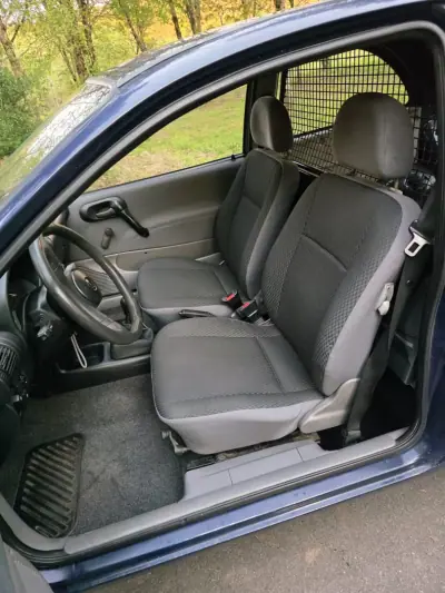 Opel Corsa 1997 - 1500 EUR, 263600 km - AUTO.MOTO.pt - 263600km - foto 15 de 18
