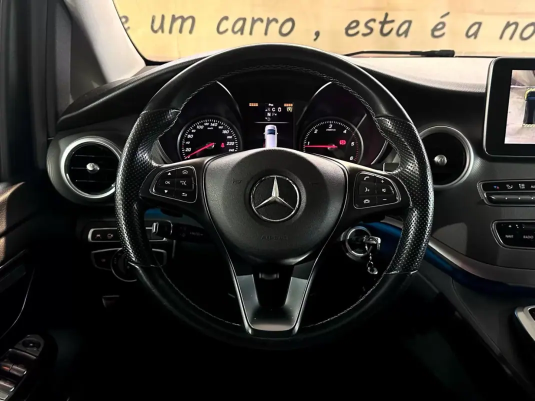 Mercedes-Benz V 250 2018 - 46900 EUR, 143027 km - AUTO.MOTO.pt - 143027km - foto 28 de 37