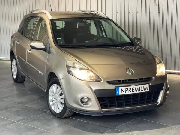 Renault Clio Break 2012 - 6500 EUR, 190800 km - AUTO.MOTO.pt - 190800km - foto 16 de 34