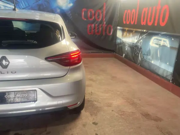 Renault Clio 2019 - 14480 EUR, 30000 km - AUTO.MOTO.pt - 30000km - foto 20 de 50