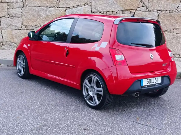 Renault Twingo 2009 - 11700 EUR, 145500 km - AUTO.MOTO.pt - 145500km - foto 2 de 15