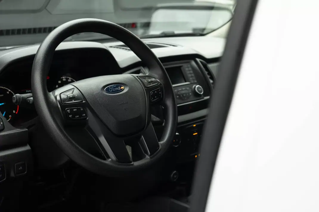 Ford Ranger 2023 - 29999 EUR, 48000 km - AUTO.MOTO.pt - 48000km - foto 11 de 25