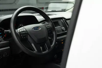 Ford Ranger 2023 - 29999 EUR, 48000 km - AUTO.MOTO.pt - 48000km - foto 11 de 25