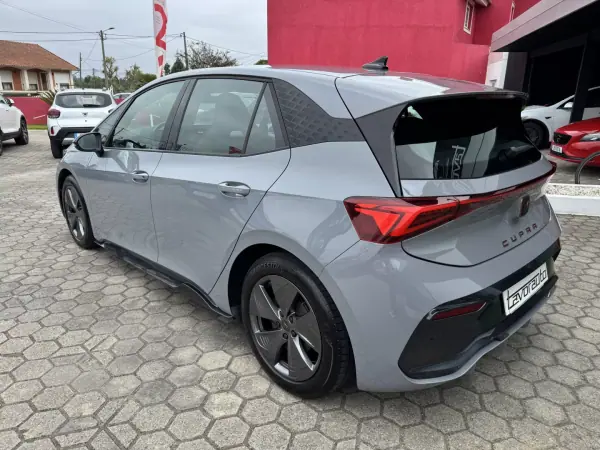 Cupra Born 2024 - 28750 EUR, 35000 km - 35000km - foto 6 de 47