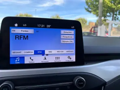 Ford Focus SW 2019 - 17990 EUR, 75880 km - AUTO.MOTO.pt - 75880km - foto 14 de 15