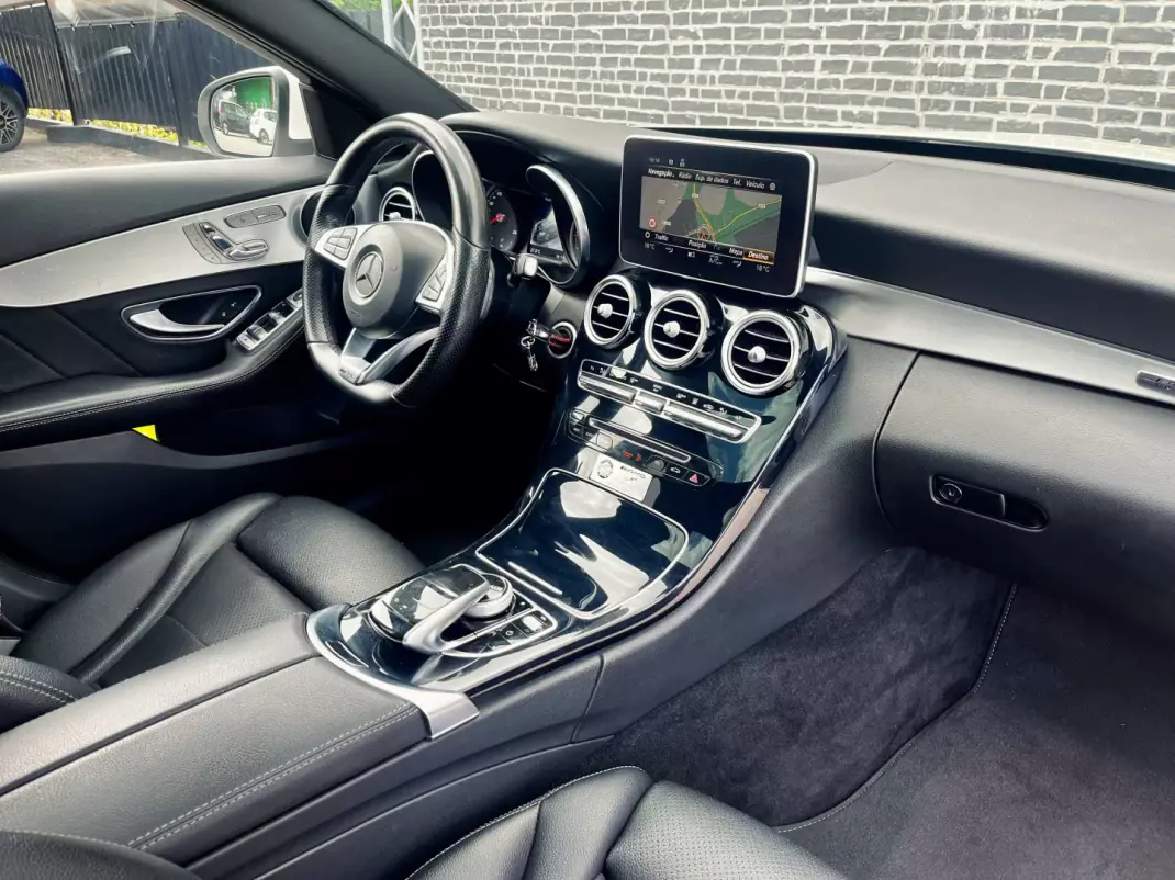 Mercedes-Benz C 350 2017 - 18990 EUR, 253000 km - AUTO.MOTO.pt - 253000km - foto 2 de 20