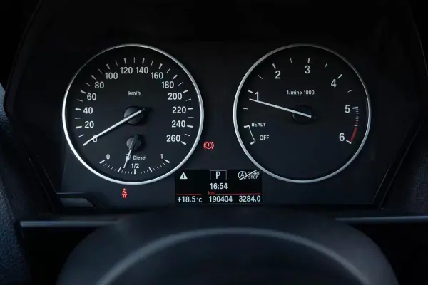 BMW 118 2012 - 15999 EUR, 190404 km - AUTO.MOTO.pt - 190404km - foto 21 de 21