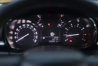 Citroën C3 2018 - 9500 EUR, 130900 km - AUTO.MOTO.pt - 130900km - foto 12 de 26