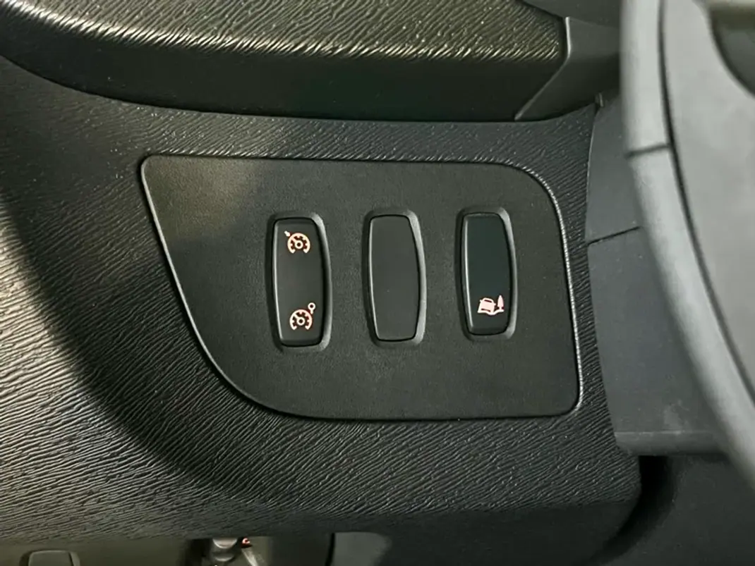 Renault KANGOO EXPRESS 1.5 DCI BUSINESS 3 L S/S 2015 - 7700 EUR, 226000 km - AUTO.MOTO.pt - 226000km - foto 21 de 23