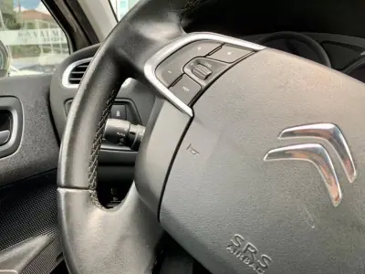 Citroën C4 2016 - 10900 EUR, 147000 km - AUTO.MOTO.pt - 147000km - foto 15 de 19