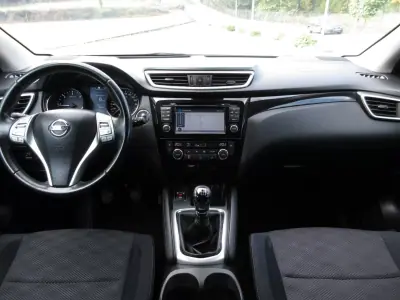 Nissan Qashqai 2017 - 13490 EUR, 177000 km - 177000km - foto 34 de 42