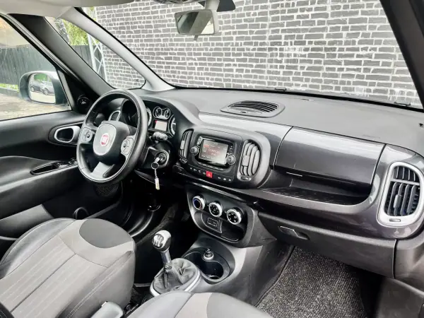 Fiat 500L 2016 - 10900 EUR, 152000 km - 152000km - foto 2 de 13