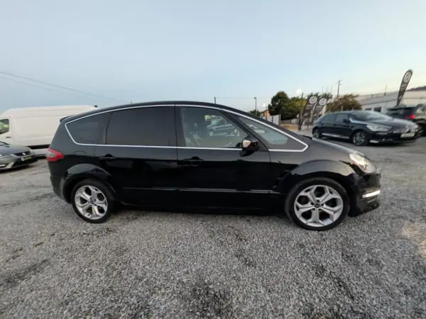 Ford S-Max 2011 - 10900 EUR, 285000 km - AUTO.MOTO.pt - 285000km - foto 15 de 15