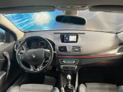 Renault Mégane Sport Tourer 2014 - 9999 EUR, 163000 km - AUTO.MOTO.pt - 163000km - foto 29 de 47