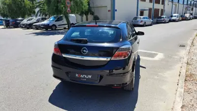 Opel Astra GTC 2007 - 4980 EUR, 201150 km - AUTO.MOTO.pt - 201150km - foto 18 de 36