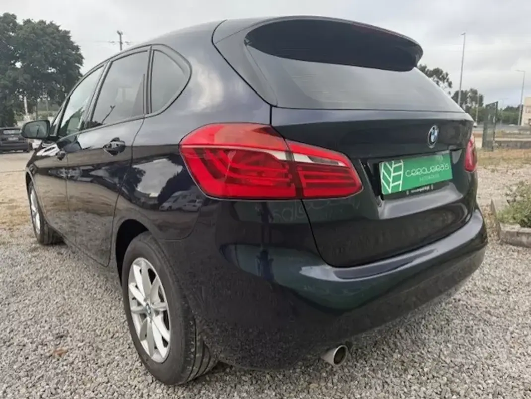 BMW 216 Active Tourer 2015 - 16000 EUR, 170700 km - AUTO.MOTO.pt - 170700km - foto 6 de 24