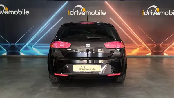 SEAT Leon 2012 - 7900 EUR, 395479 km - AUTO.MOTO.pt - 395479km - foto 4 de 40