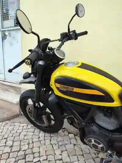 Ducati Scrambler Classic 2016 - 5800 EUR, 29500 km - 29500km - foto 3 de 7