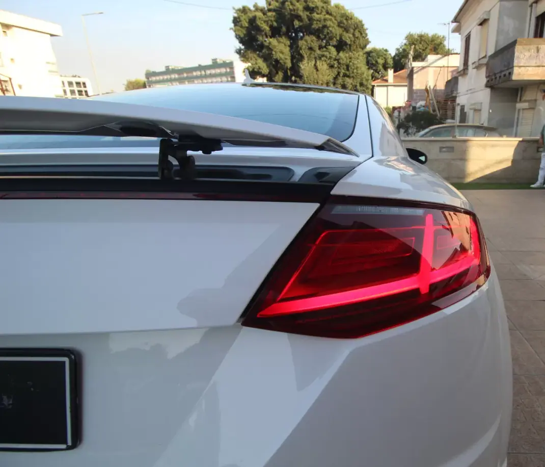 Audi TT Coupé 2015 - 23990 EUR, 242950 km - 242950km - foto 25 de 28