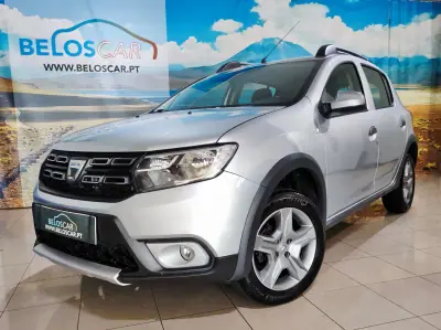 Dacia Sandero 2020 - 11750 EUR, 54000 km - AUTO.MOTO.pt - 54000km - foto 2 de 25