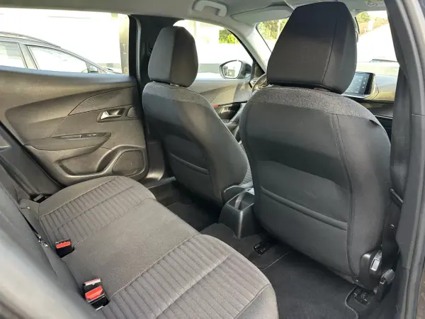 Peugeot 2008 2021 - 21500 EUR, 170000 km - 170000km - foto 46 de 53