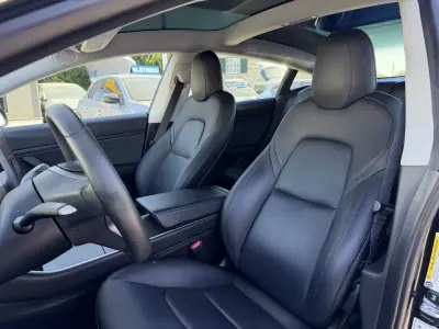 Tesla Model 3 2020 - 29500 EUR, 89581 km - 89581km - foto 17 de 48