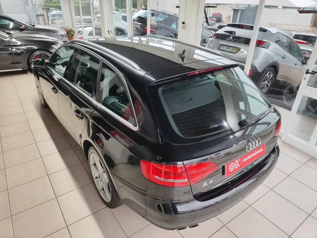 Audi A4 Avant 2009 - 10750 EUR, 261000 km - 261000km - foto 8 de 36
