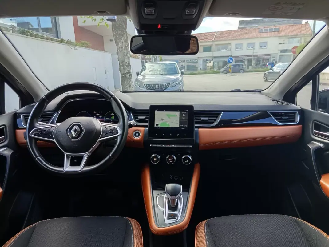 Renault Captur 2021 - 17990 EUR, 103270 km - AUTO.MOTO.pt - 103270km - foto 14 de 18
