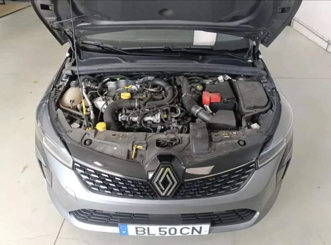 Renault Clio 2024 - 16500 EUR, 129500 km - 129500km - foto 11 de 13