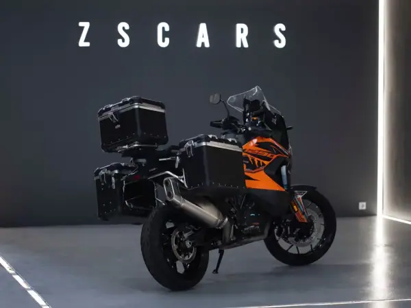 KTM 1190 RC8 R Race Spec 2022 - 16490 EUR, 19000 km - AUTO.MOTO.pt - 19000km - foto 4 de 12